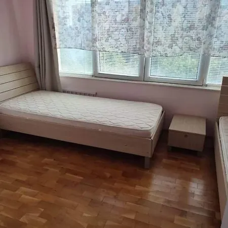 דירה Golden Sands Apartment